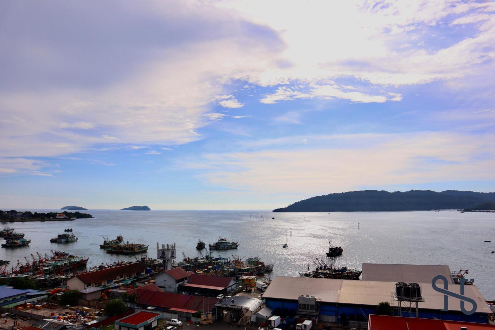 The Shore By Homesuite' Kota Kinabalu Exterior photo